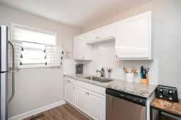 The Location!" East Nashville - 5 min to Broadway - Image 3