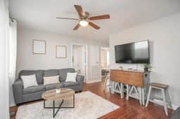 *Nashville Duo* Sleeps 12 ~ 7 mins to Downtown! - Image 2