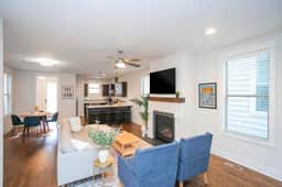 Spacious DT Nashville, walkable | 7min to Broadway - Image 2