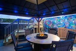 The Oasis *Walk to Downtown Nashville* Pool/Spa! - Image 4