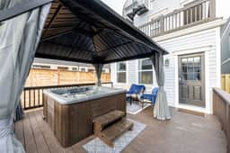 The Sanctuary: Downtown Luxury | Cooled Jacuzzi - Image 2