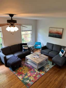 Your Home Away from Home - 3/bed house in E. Nash - Image 3