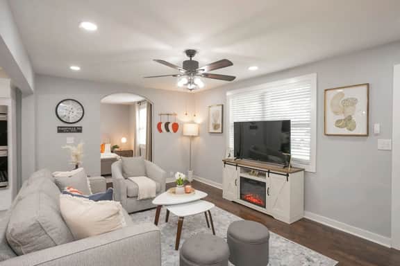 * Charming & Pristine * Renovated 3BR * Near DT! - Image 3