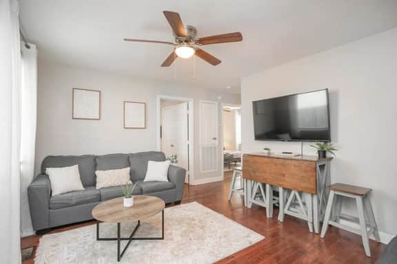 *Nashville Duo* Sleeps 12 ~ 7 mins to Downtown! - Image 2