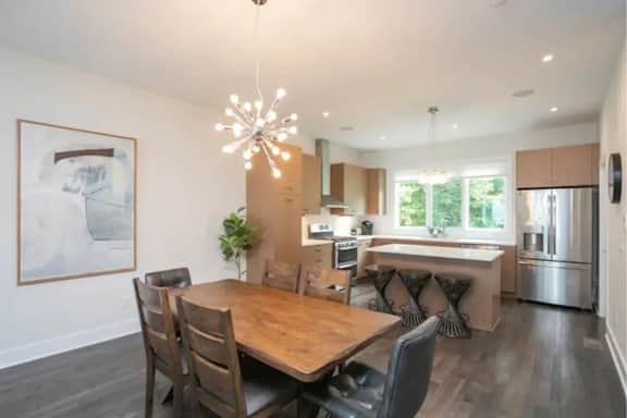 ~Modern & Bright~ 5min to Broadway, keyless, 3Flrs - Image 2