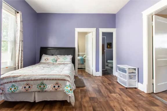 Classic bungalow in the heart of East Nashville! - Image 3
