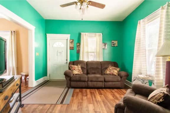 Classic bungalow in the heart of East Nashville! - Image 2