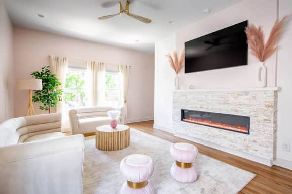 Bachelorette Bash! Sleeps 20! 2 Private rooftops! - Image 5