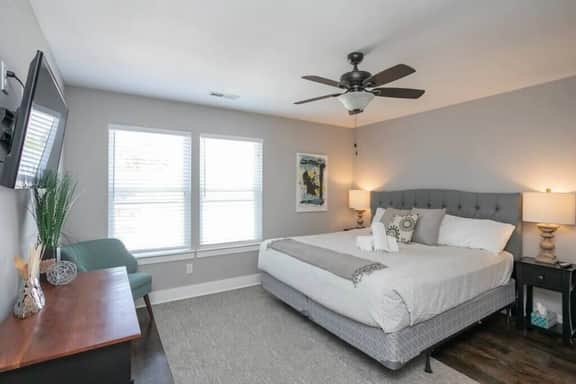 Music City Exquisite Haven | Perfect for Groups - Image 5
