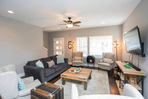 Music City Exquisite Haven | Perfect for Groups - Image 3