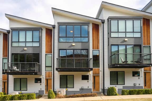 Nashville Luxury Near Broadway • Freshly Furnished - Image 2