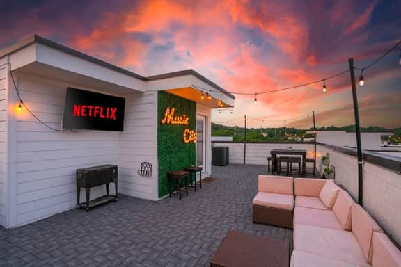 Rooftop Bliss | Karaoke & Games | Near Broadway - Image 5