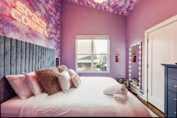 The Dolly Den! • Murals and Glam | Private Rooftop - Image 5