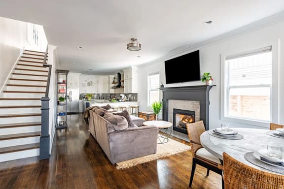 The Sanctuary: Downtown Luxury | Cooled Jacuzzi - Image 1